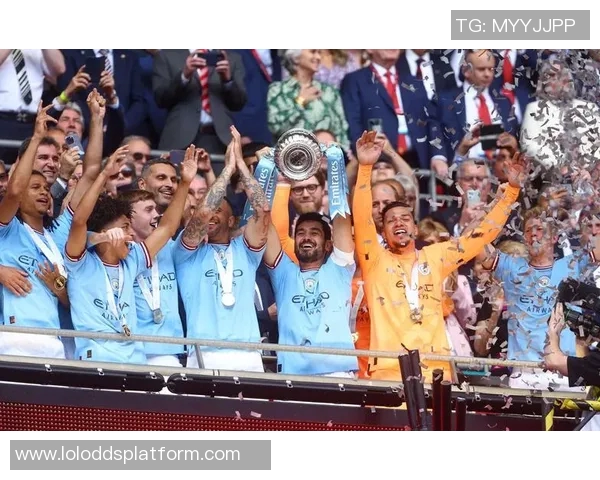 欧联杯精彩对决AC米兰3-0曼城帽子戏法引爆全场回顾十大经典进球瞬间